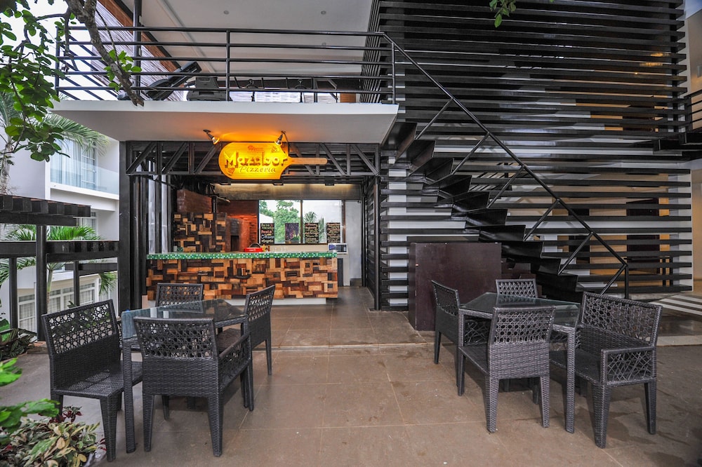 Aziza Paradise Hotel 38/50