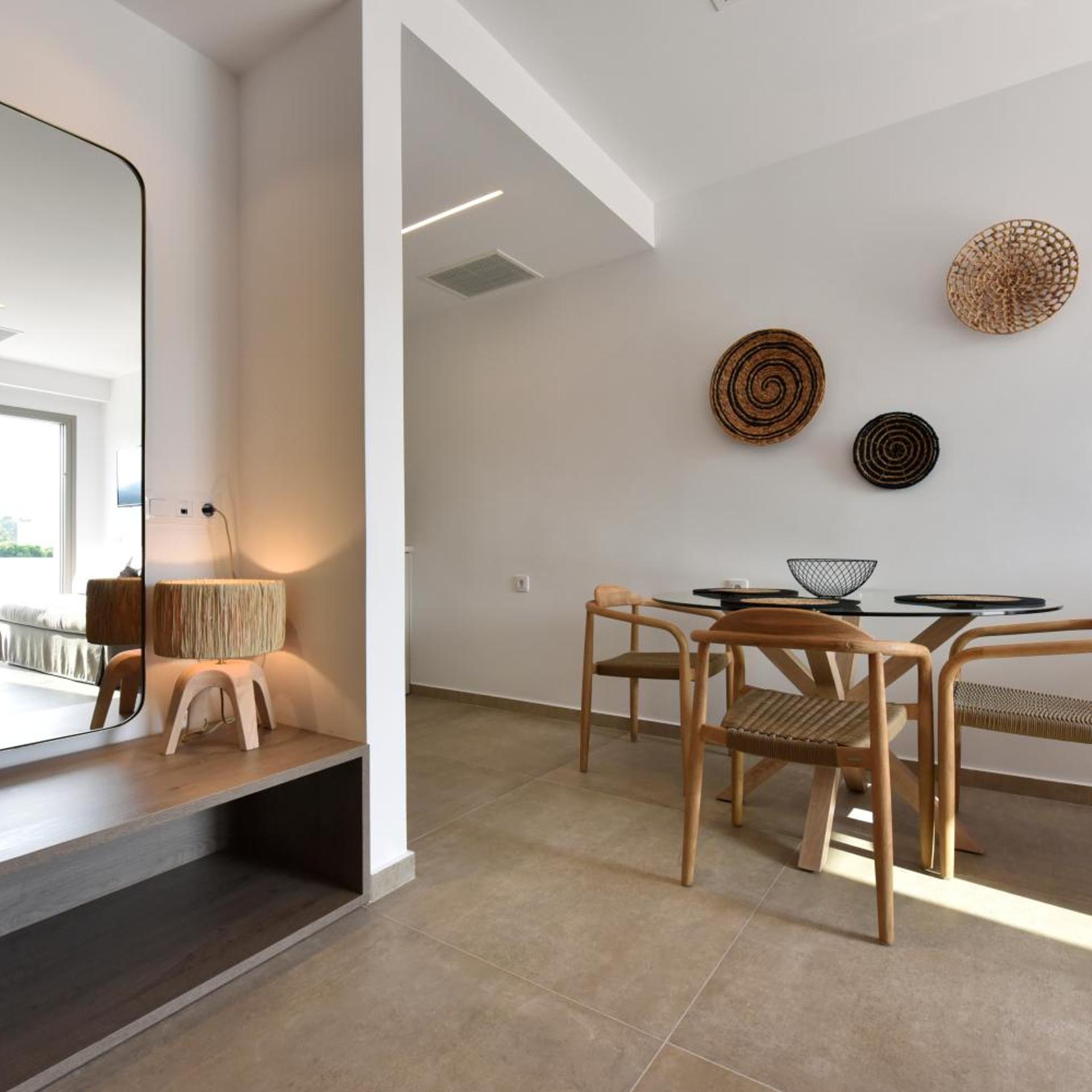 Anais Milos Suites 44/60
