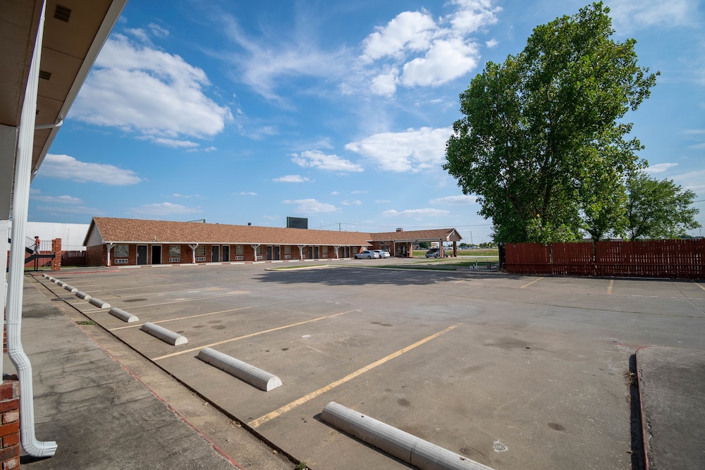 Countryside Inn 45/49