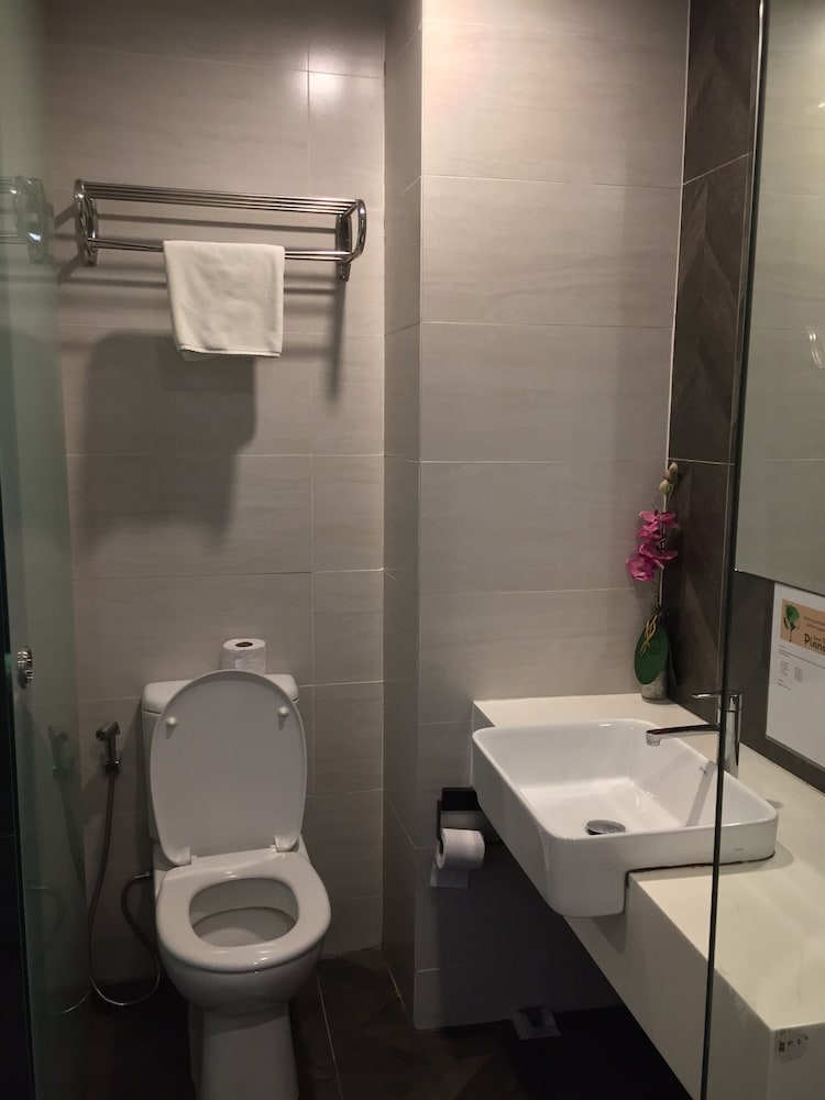 KINO HOTEL 44/51