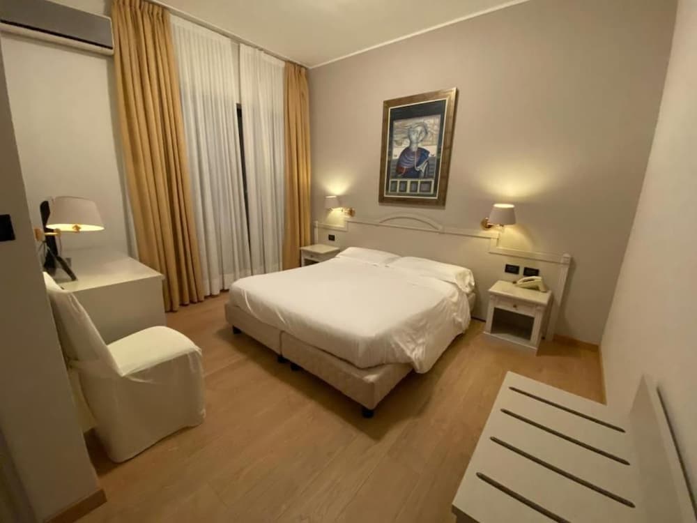 Hotel Cinzia 12/50