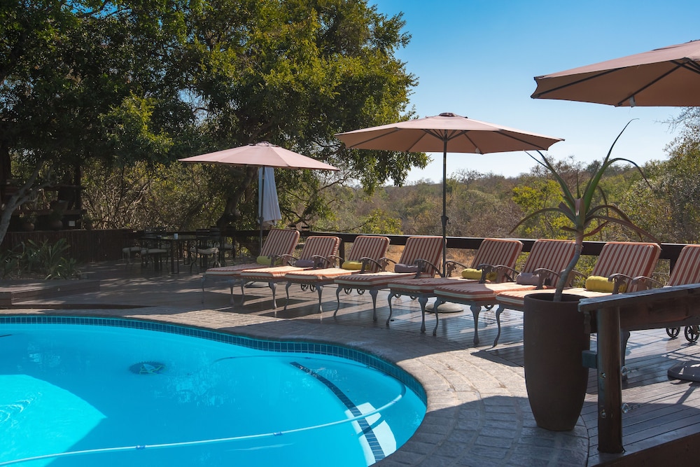 Waterbuck Game Lodge - All Inclusive 17/50