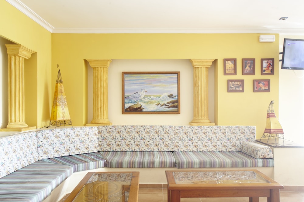 Hostal Mar Y Huerta 39/60