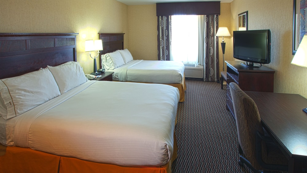 Holiday Inn Express & Suites Nampa - Idaho Center 16/78