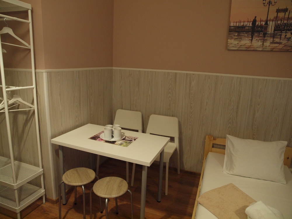 Alta Hostel 18/67
