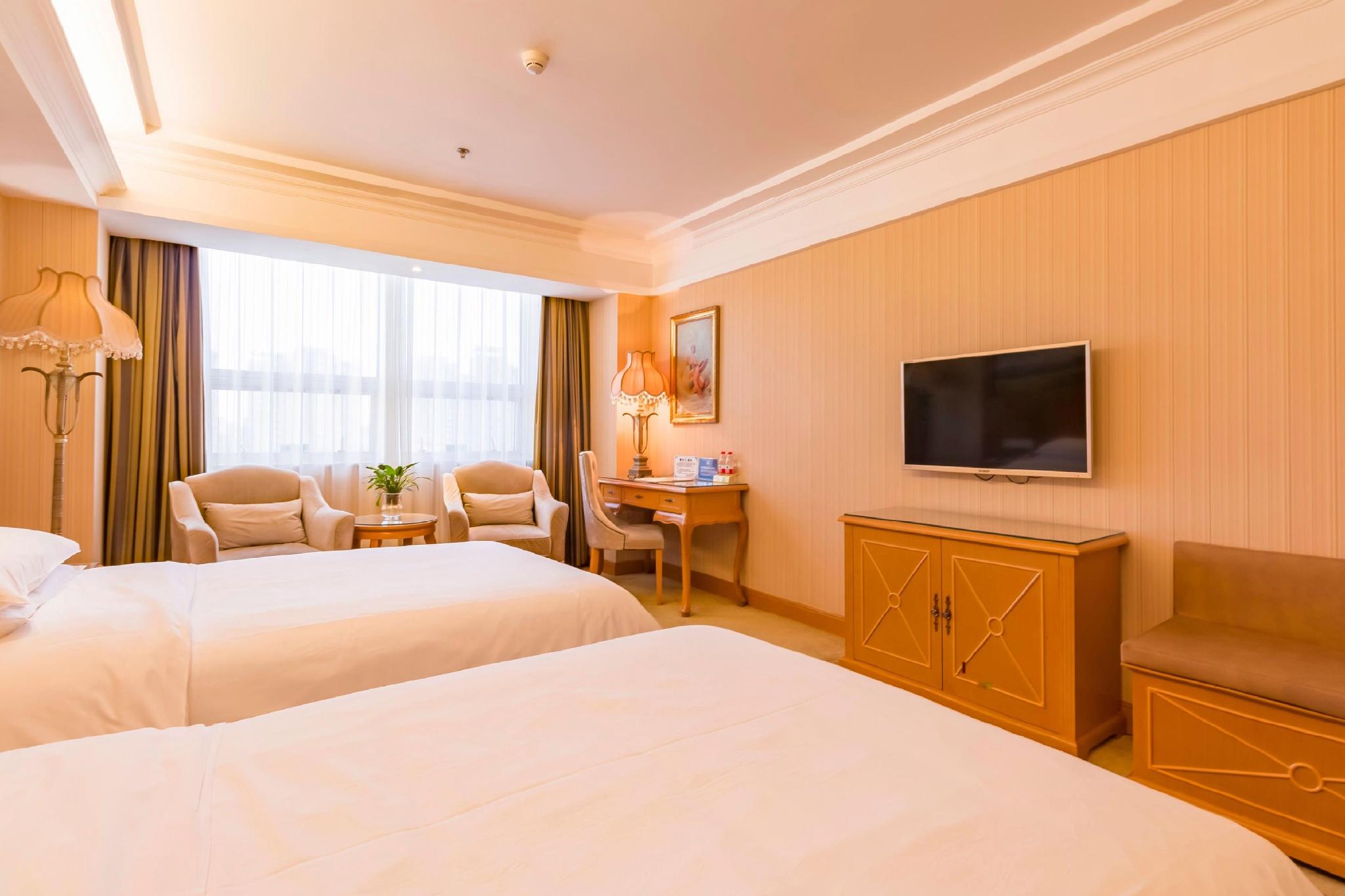 Vienna International Hotel Guang'anmen 18/32