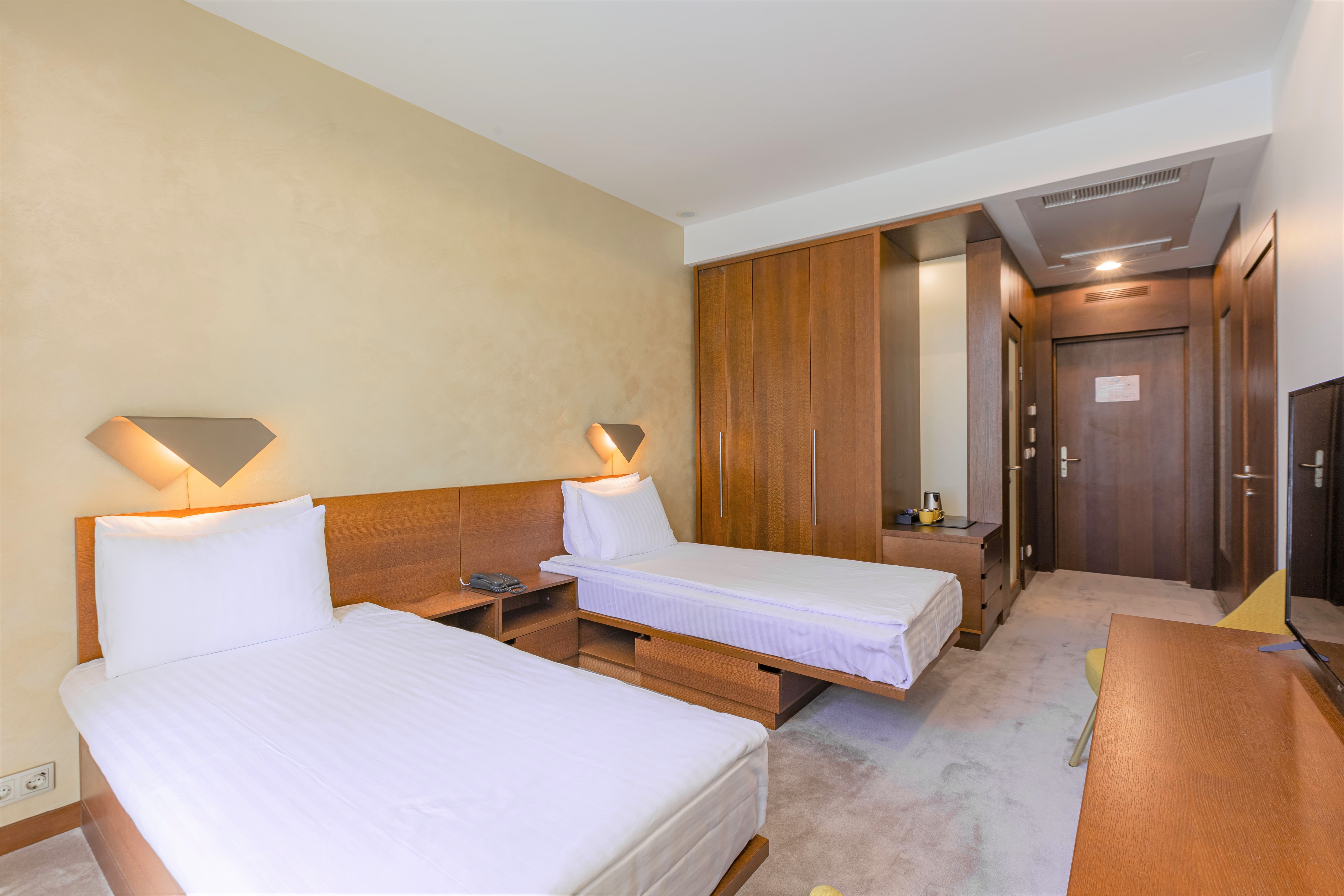 Standard, Double or Twin Bed