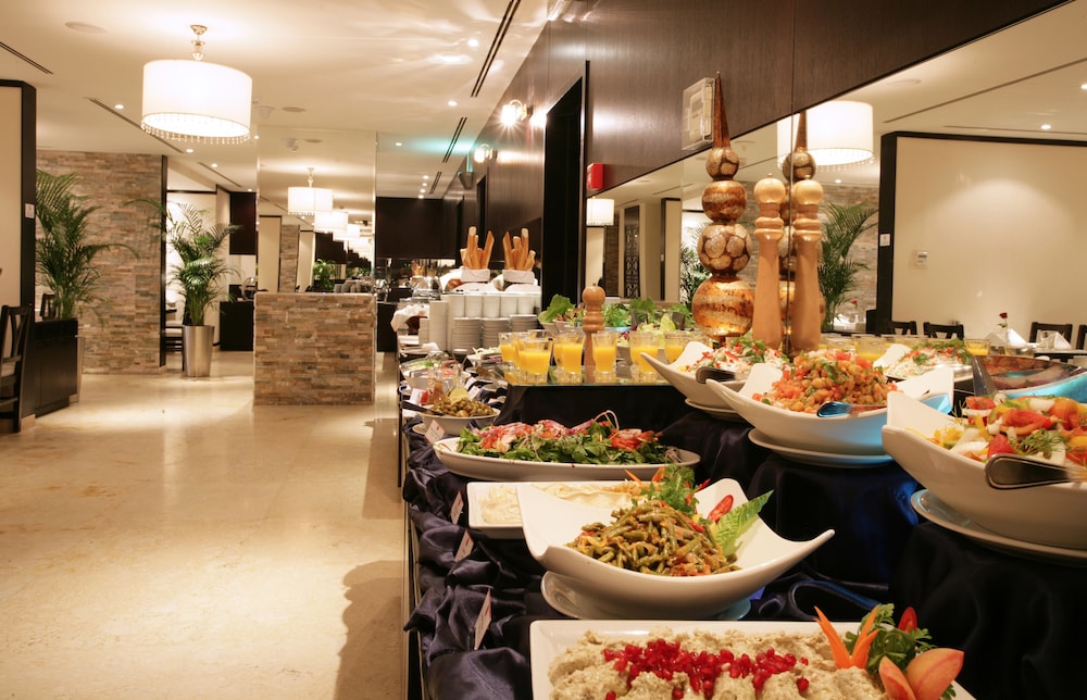 restaurant cafeteria