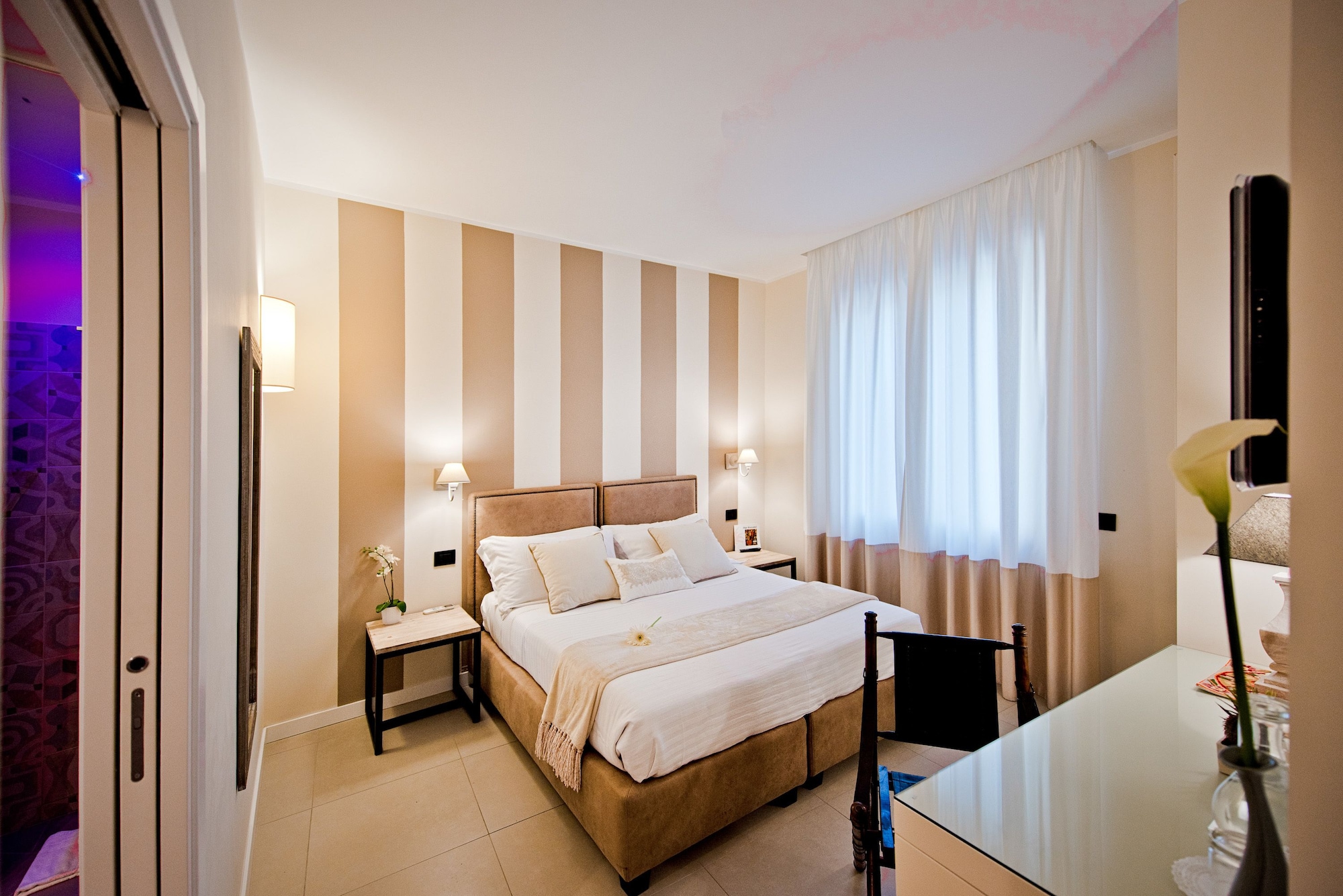غرفة قياسية بسريرين منفصلين، Delle Vittorie Luxury Suites & Rooms 6/10