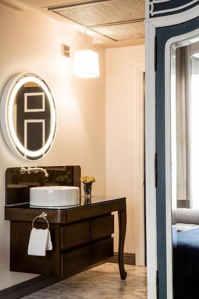 Warwick San Francisco Hotel 6/49