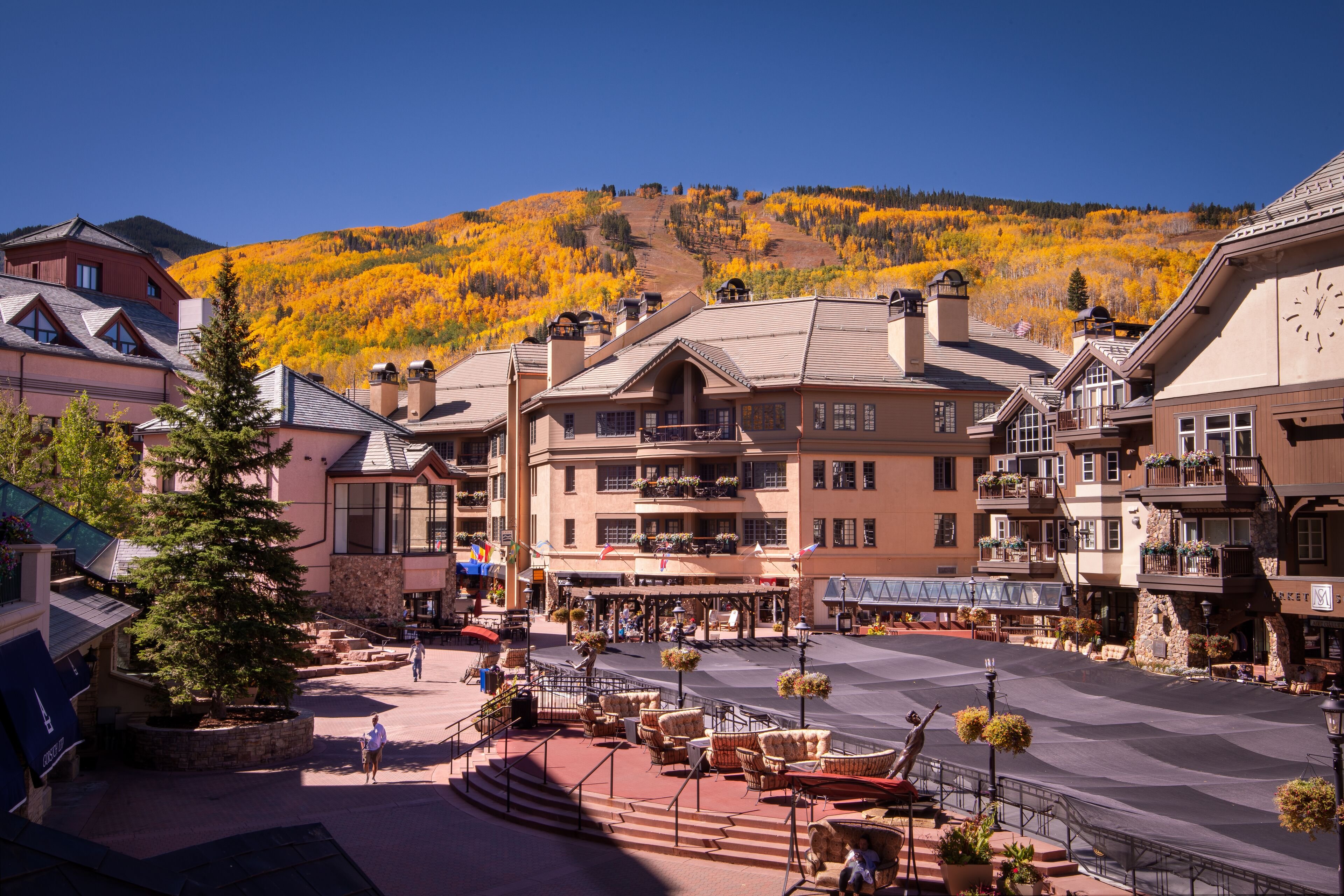 Park Plaza Beaver Creek 36/38