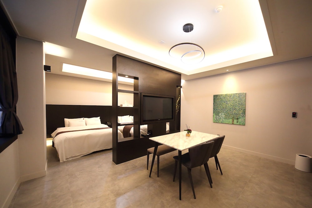 Browndot Hotel Sangmu 39/50