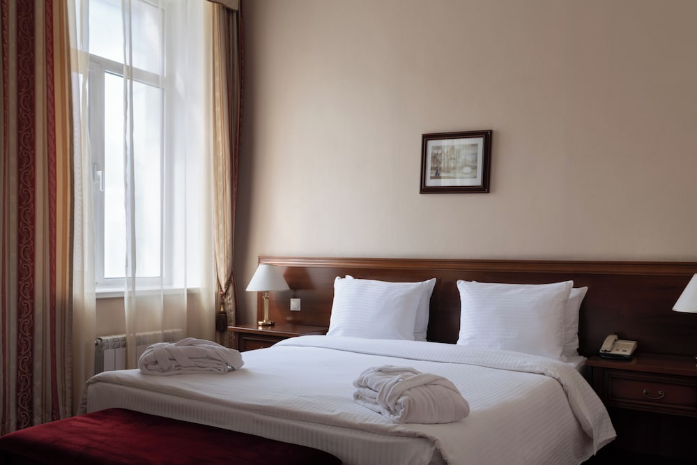 SUPERIOR, DOUBLE BED