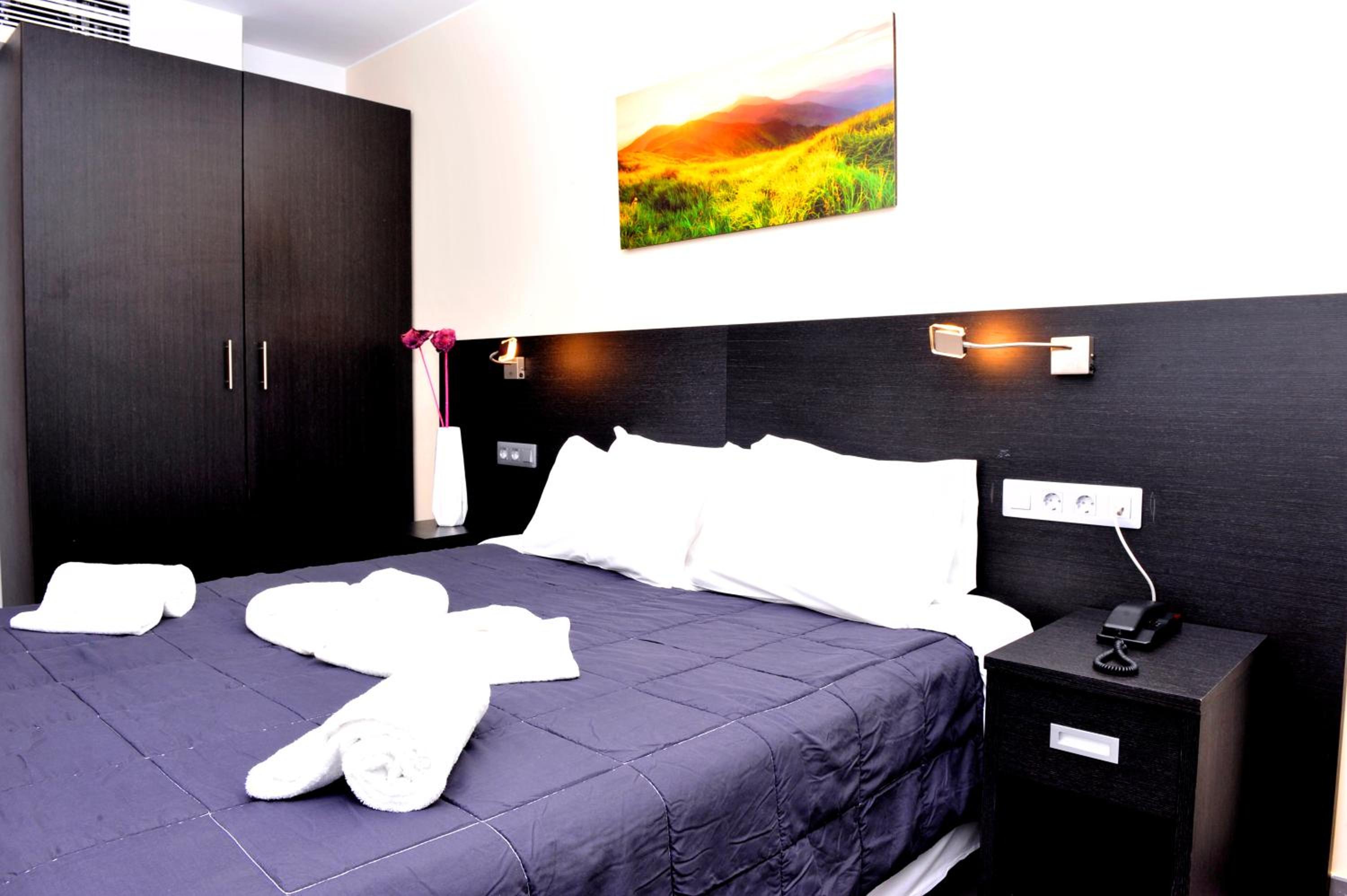 6 Bis HOTEL 20/58
