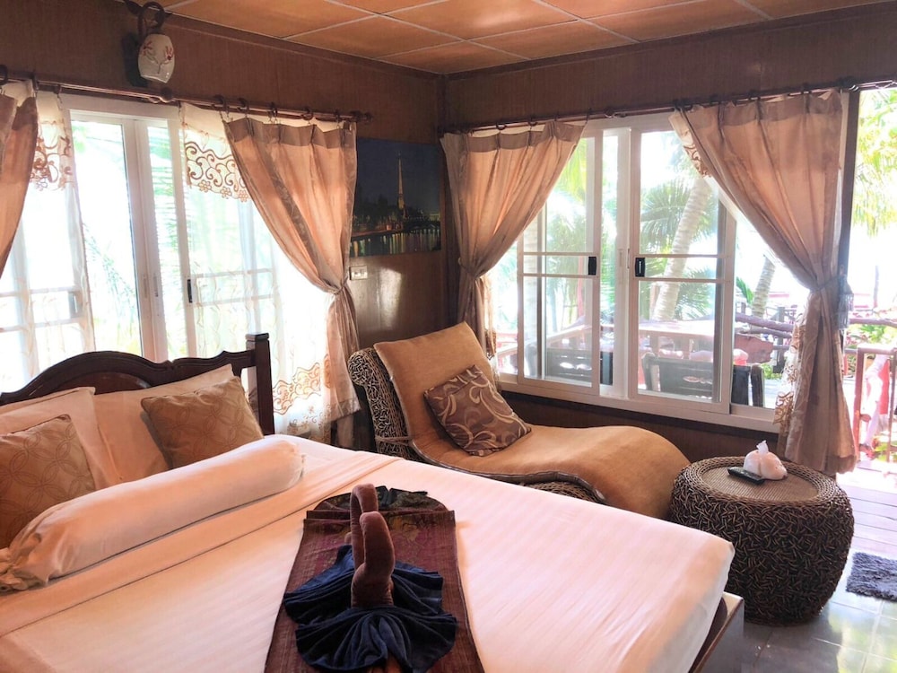 Tongta Phaview Resort 33/50