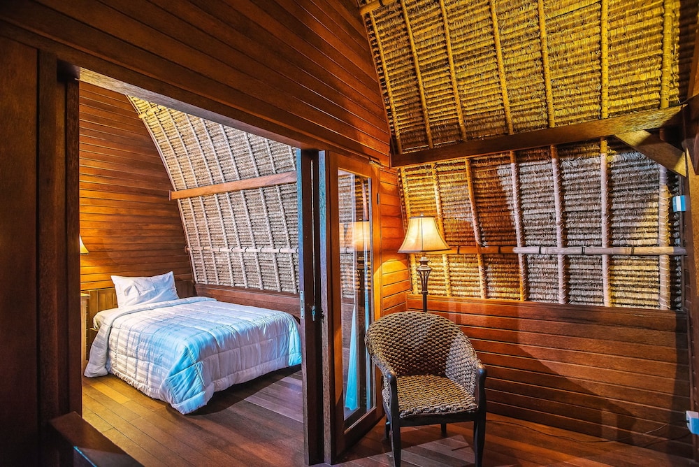 Sukanusa Luxury Huts 13/37