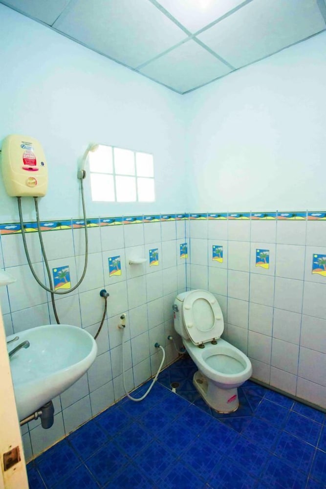 Rimtalay Resort Koh-Sichang 70/70