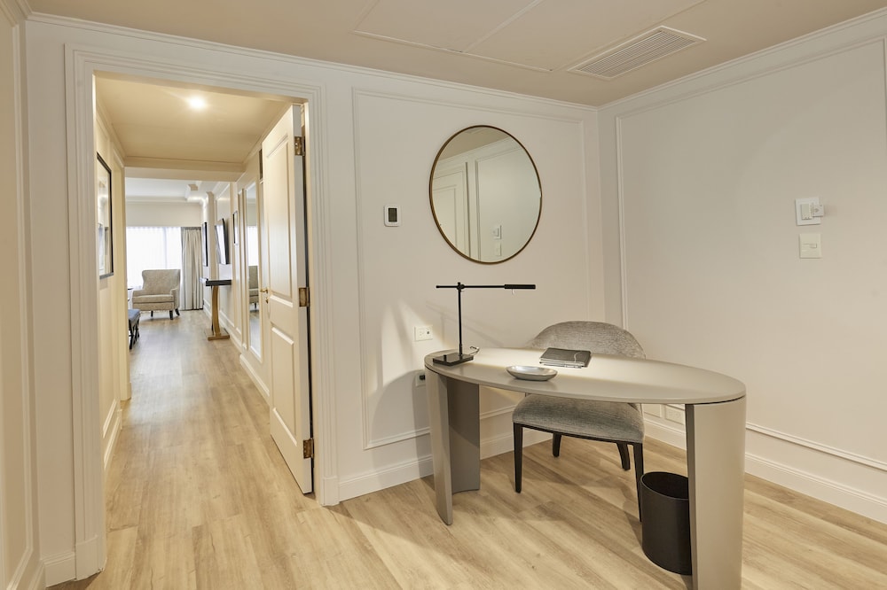 جناح تنفيذي ركني بسرير كينج، Hotel Emperador Buenos Aires 7/7