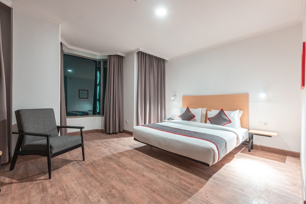 OYO Townhouse 2 Hotel Gunung Sahari 16/67