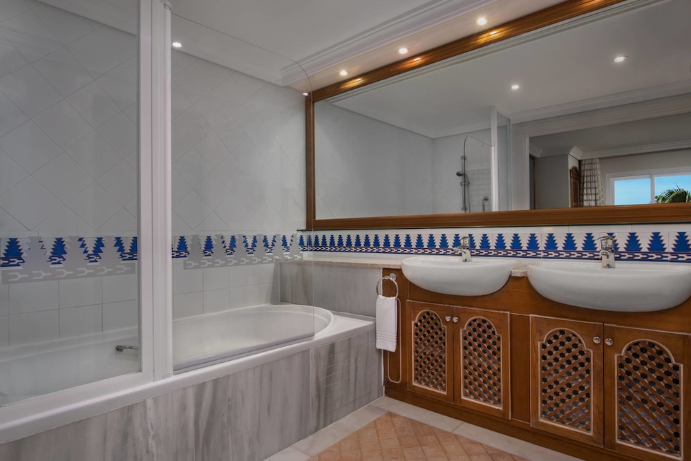MARRIOTTS MARBELLA BEACH RESORT 14/37