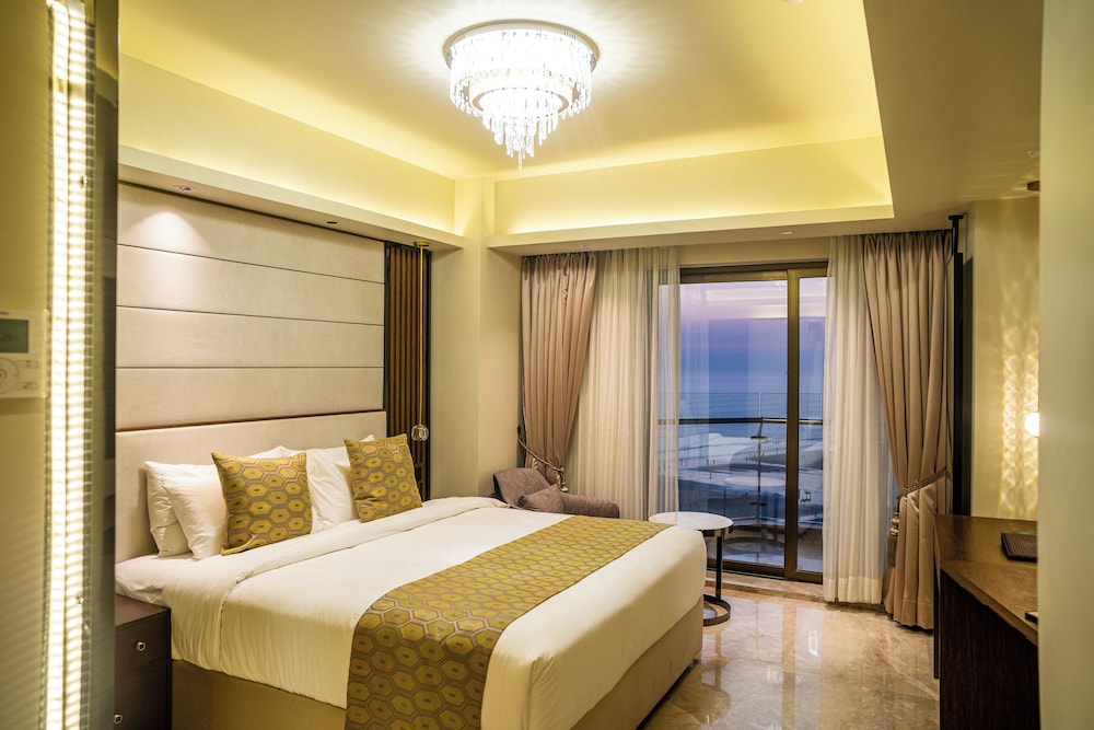 Ramada by Wyndham Cox's Bazar Kolatoli Beach 13/42