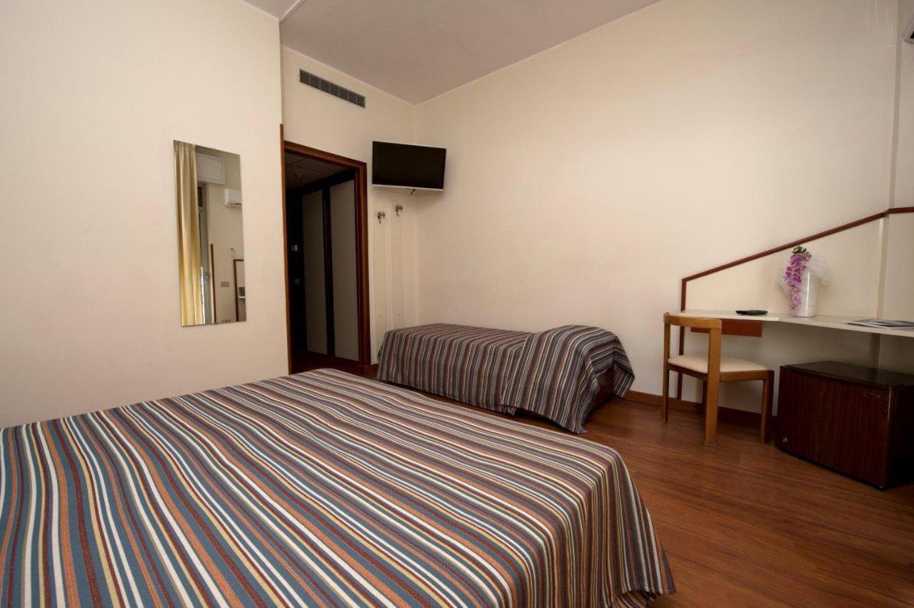 Room at River Palace, TERRACINA