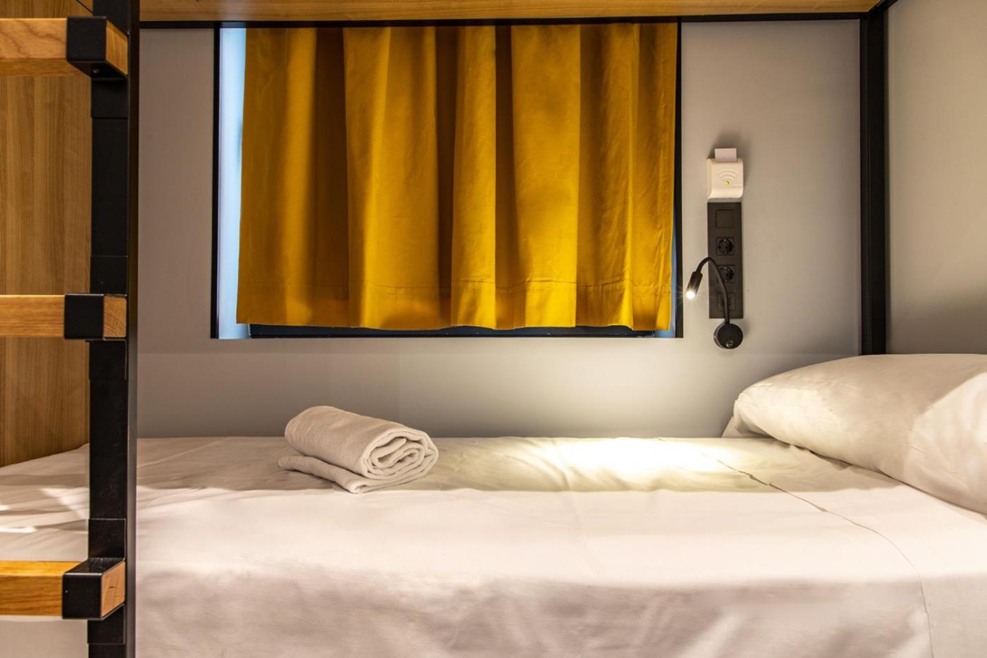 Private, 8 Bunk Beds