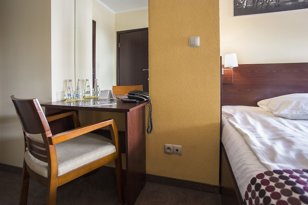 Atlantic Hotel 13/35