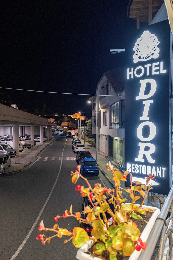Hotel Dior 48/60