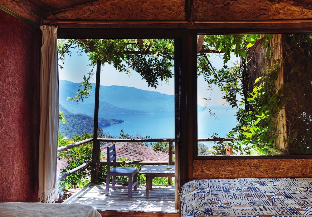 Deep Ocean Camping - Adults Only 6/38