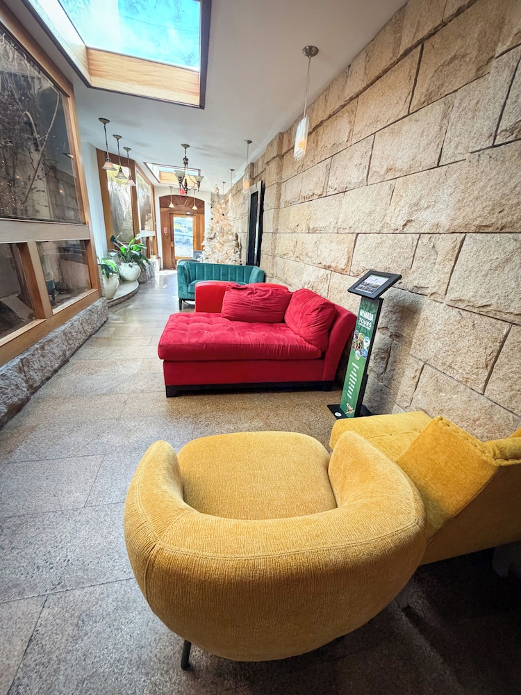 Acacia Boutique Hotel 56/75