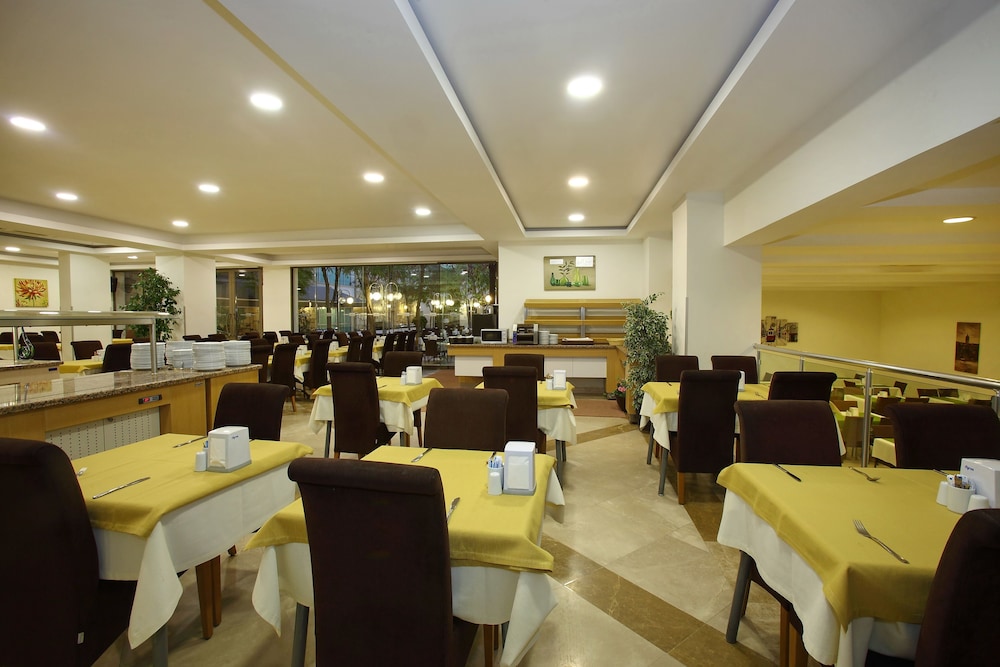 Mandarin Resort Hotel 47/66