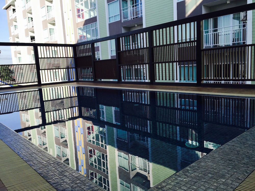 Modernbright Service Apartment 2/20