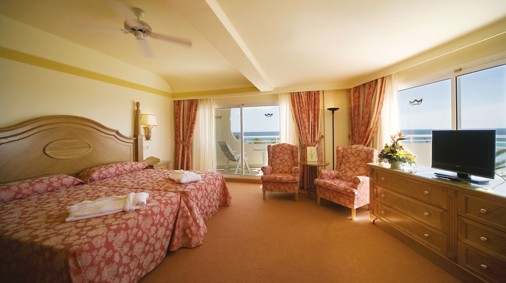 Hotel Riu Palace Tres Islas 30/59