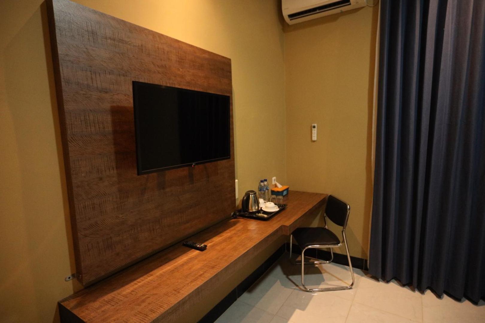 Vitta Hotel Manokwari 35/50