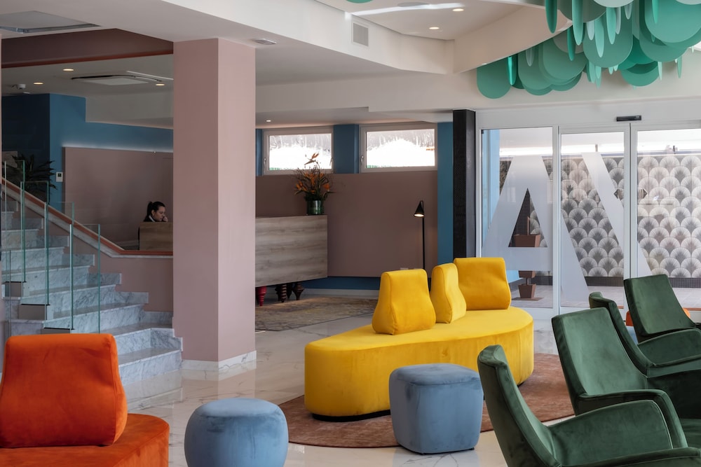 Adesso Hotel 33/50