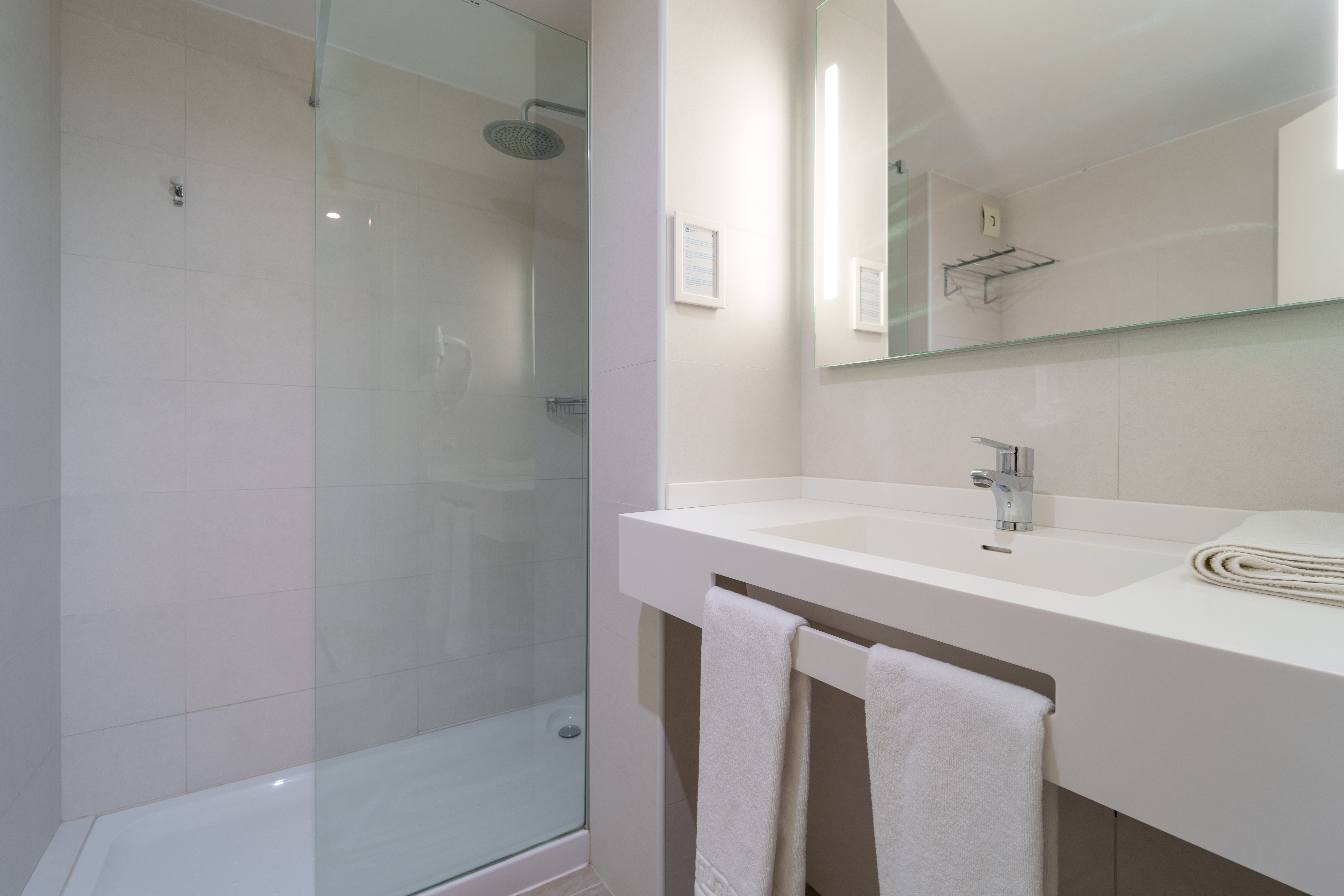 APARTAMENTS ANDREAS 49/50