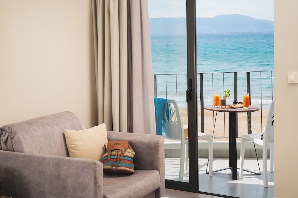 Elia Agia Marina Hotel 51/77