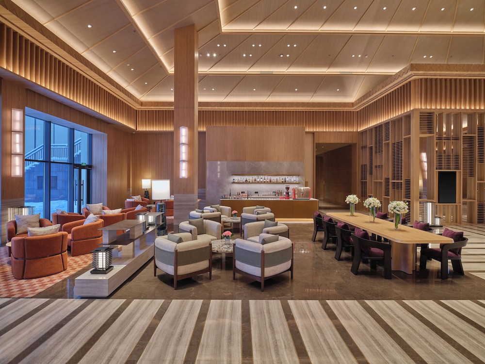 Hilton Altay Hemu 32/43