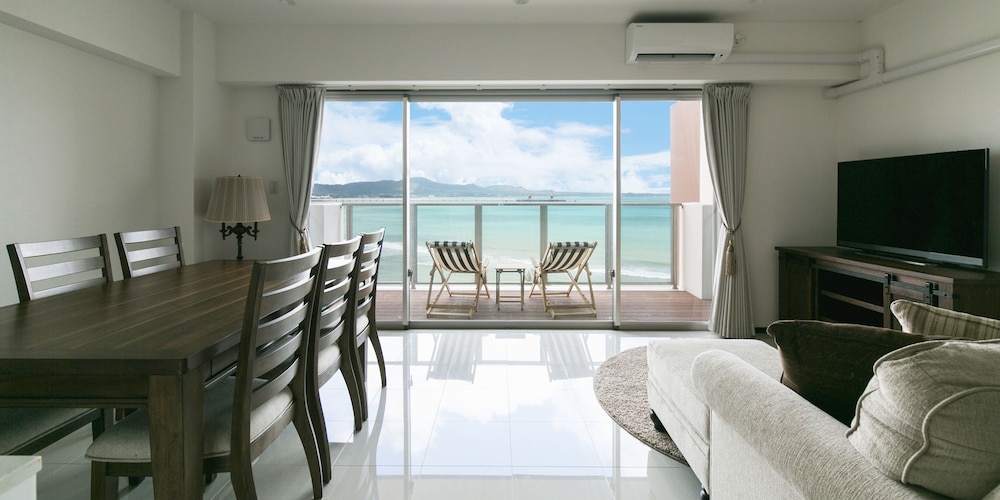 SUITE, 1 DOUBLE AND 1 SINGLE BED, SOFA