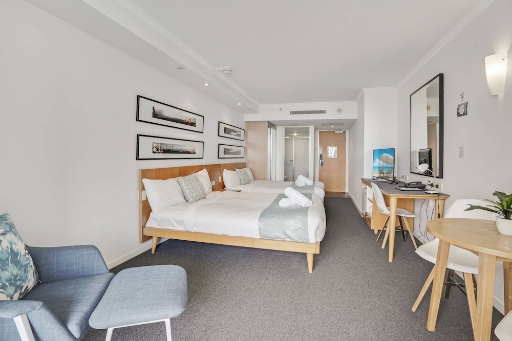 Pelican Waters Resort 27/68