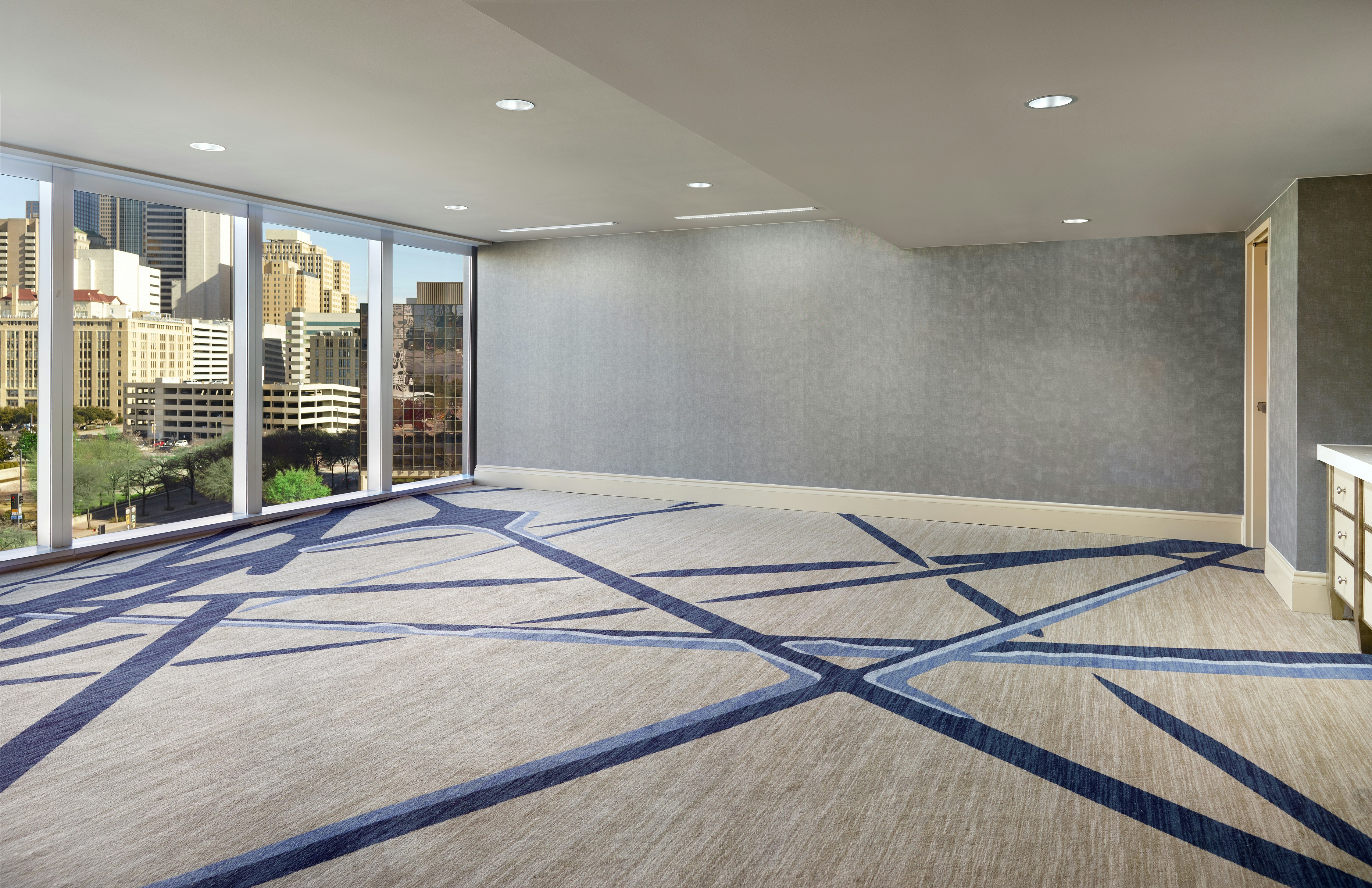OMNI DALLAS HOTEL 79/92