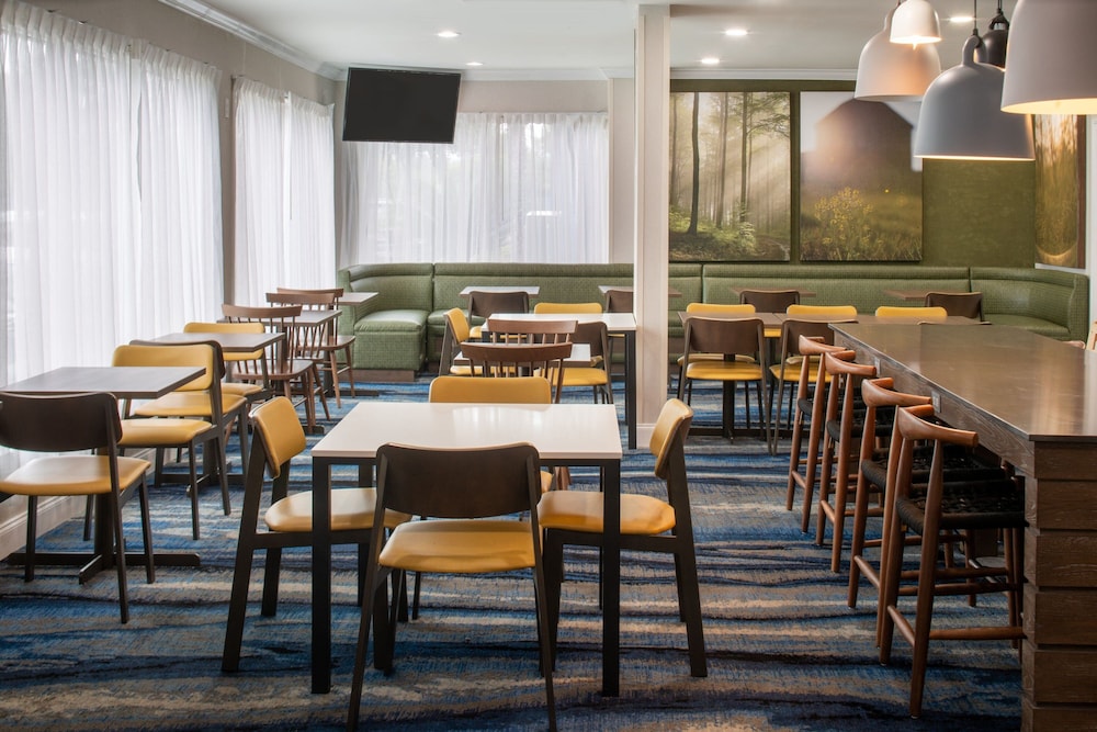 Fairfield Inn Suites By Marriott Gulfport 43/54