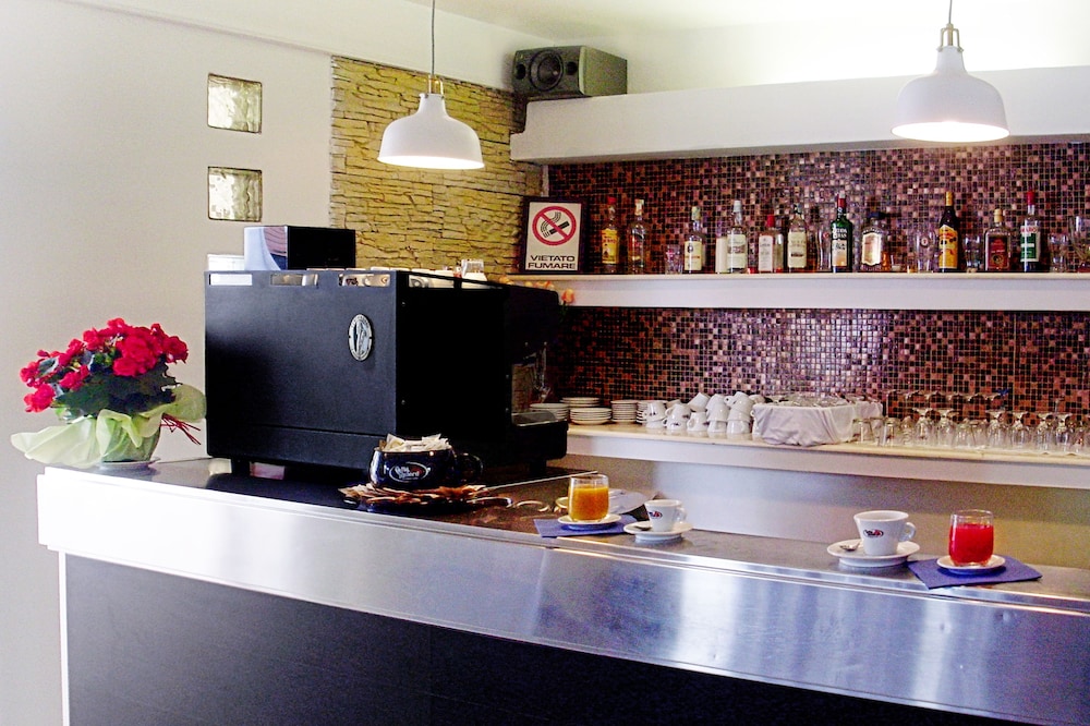 Albergo Minturnae 3/49