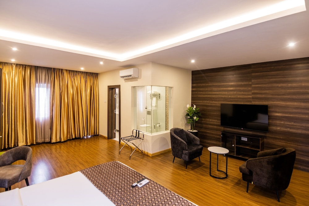 Bon Hotel Delta 21/50