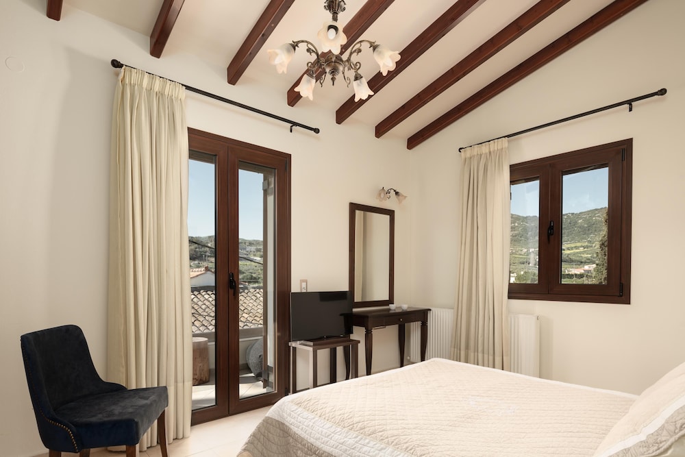 Manili Boutique Suites & Villas 25/60