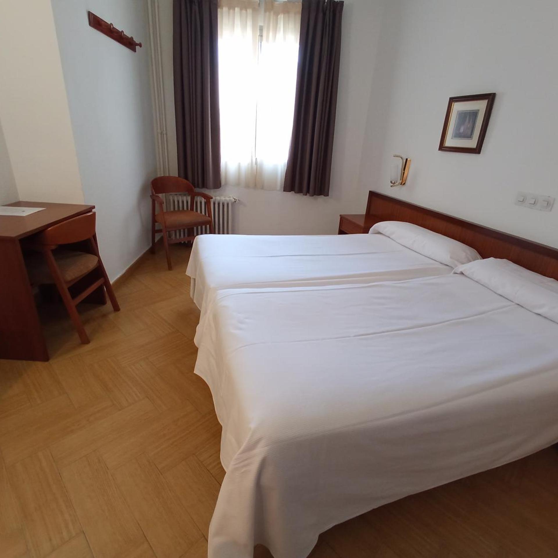 غرفة بسريرين منفصلين، Hotel ELE Acueducto 3/9