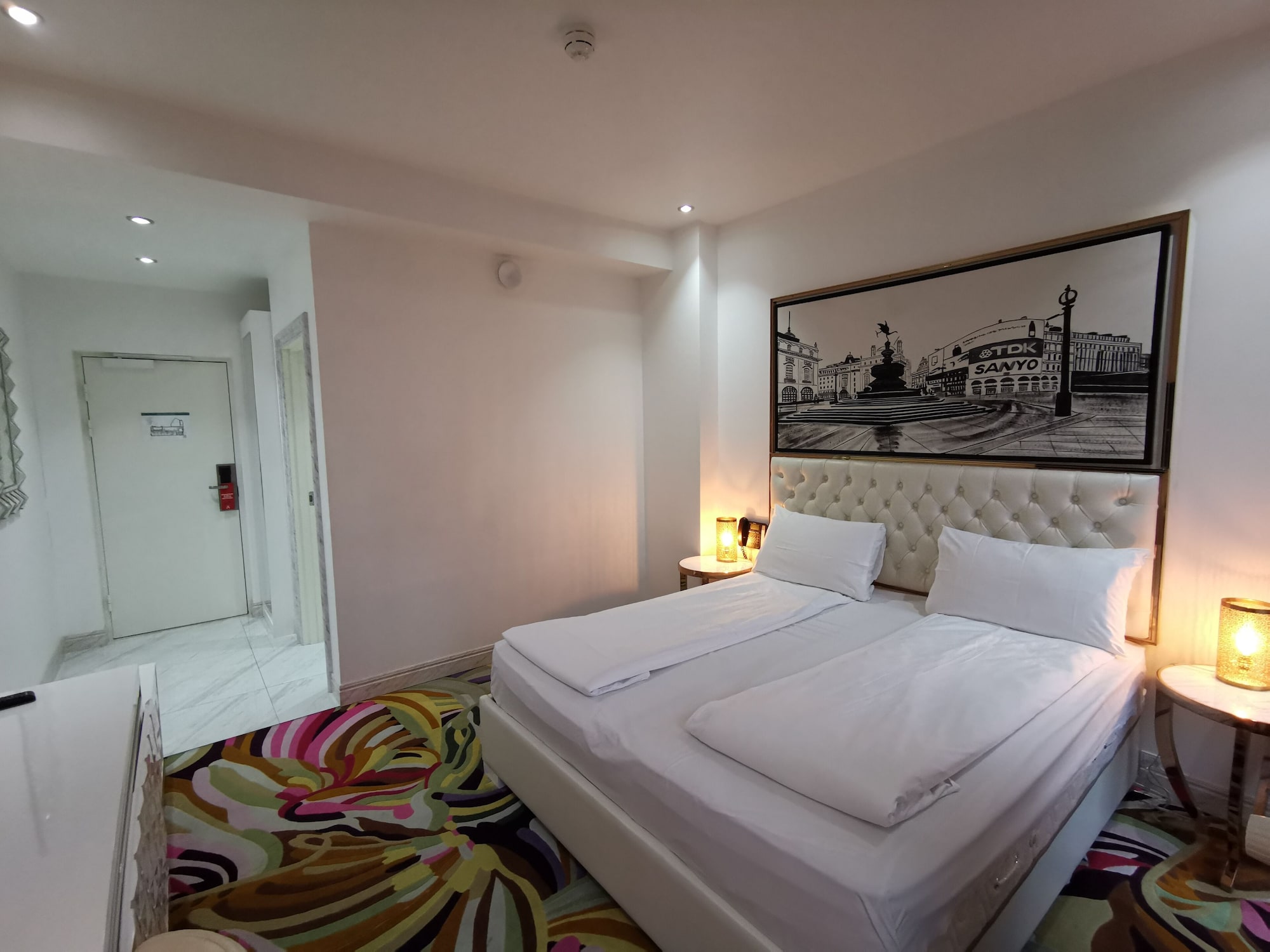 Luxury, King Bed