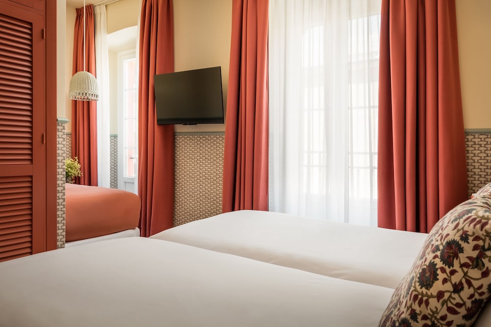Hotel Abril 40/50