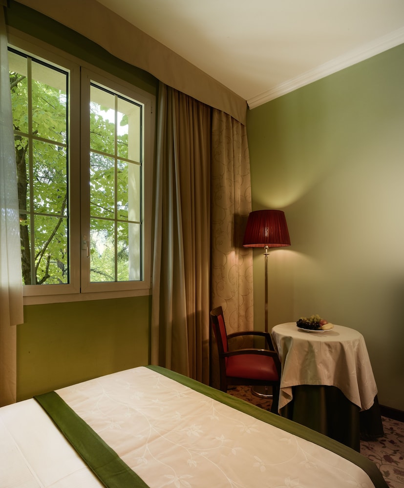 Meditur Hotel Bologna 34/49